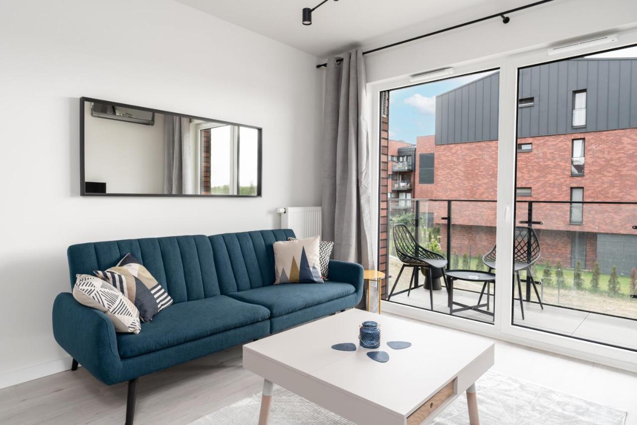 Stara Cegielnia Lake View Apartment By Renters Prestige Познан Екстериор снимка